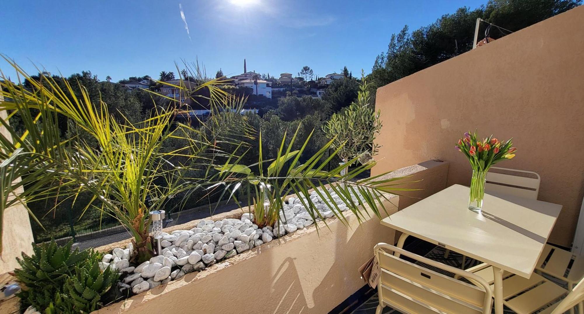Appartement En Residence Avec Piscine Bandol Exterior photo